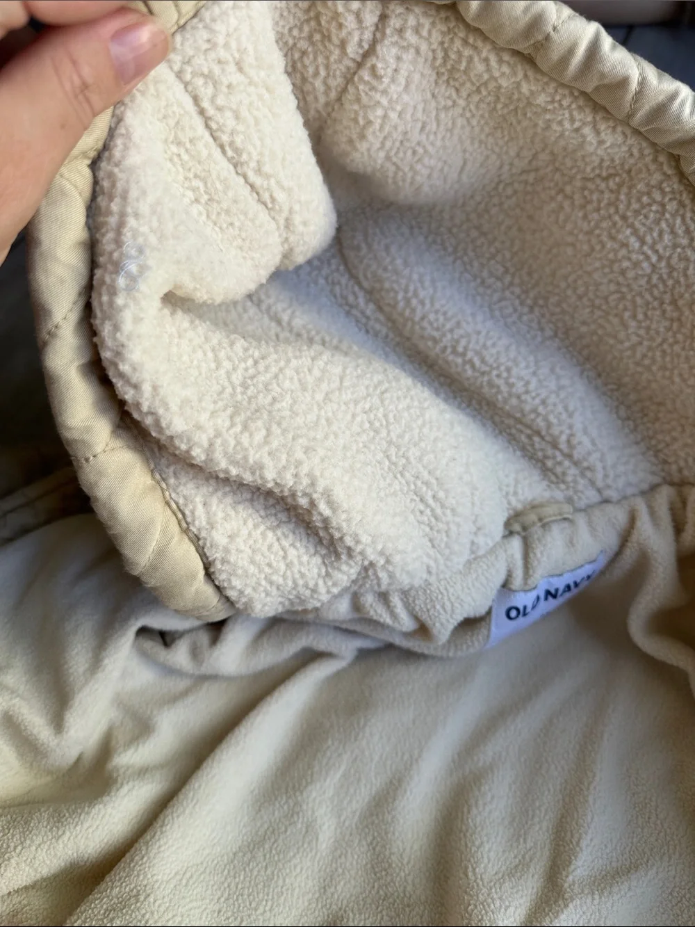 Old Navy Cream Quilted Hooded Puffer Jacket heart design